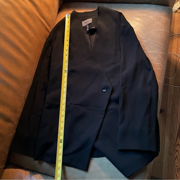 OSKA Renja Jacket Black Asymmetrical Blazer
Draped Single Button VNeck w pockets - Picture 6 of 8